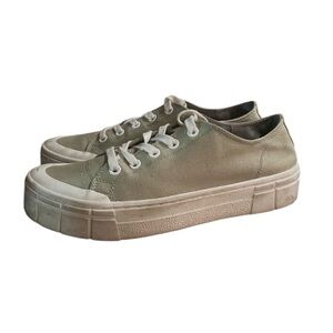 Mad Love sneakers ladies size 10 very good condition.